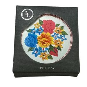 Lucy Lu Designs Compact Metal pill box with  3  Compartments - New in Box